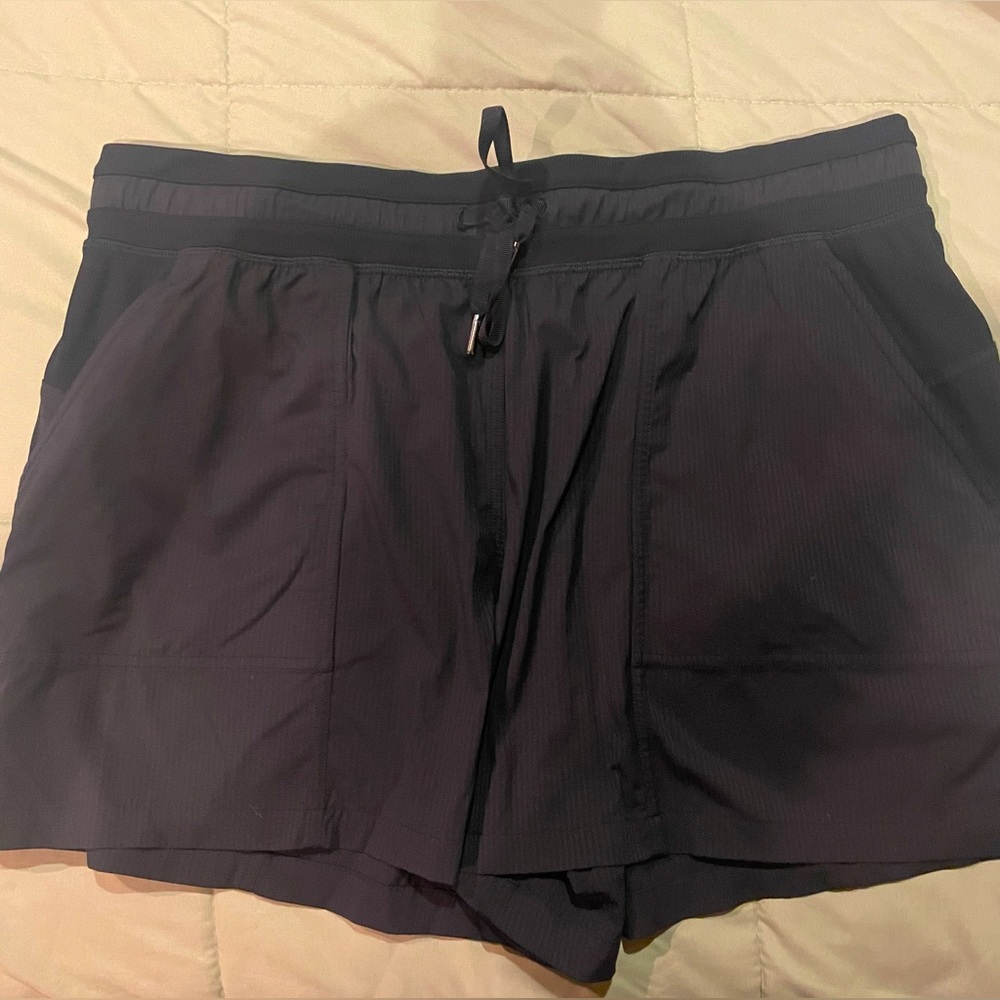 Lululemon Dance Studio Shorts Size 14
